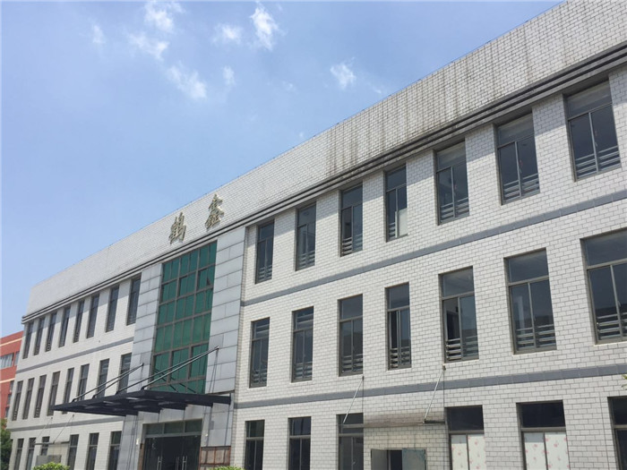鶴鑫機(jī)械：光榮與夢想 一個行業(yè)標(biāo)桿企業(yè)的誕生